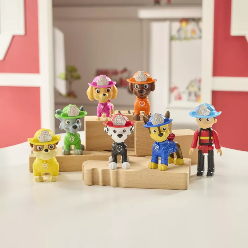 PAW Patrol Fire Rescue Team Pack with 7 Collectible Action Figures, Including Ryder & 6 Pups, Kids Toys for Boys & Girls Ages 3 and Up