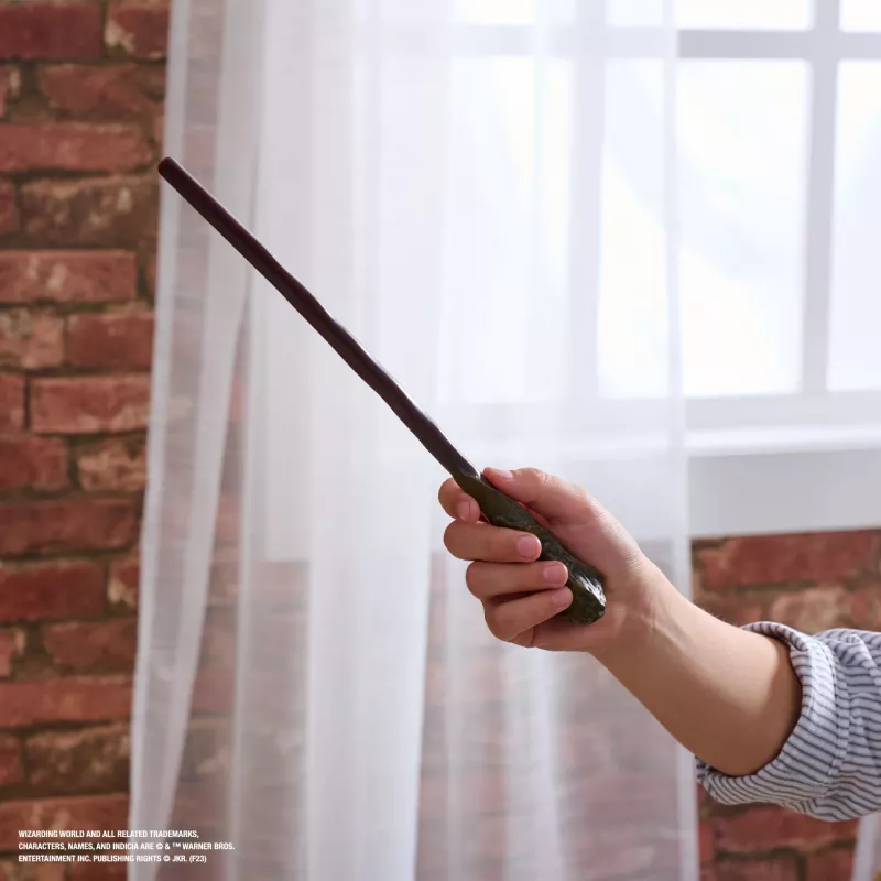 Wizarding World Harry Potter, 12-inch Magical Collector Ron Weasley Wand, Stand & Die-cast Icon, Magical Artifacts, Accessory for Costumes