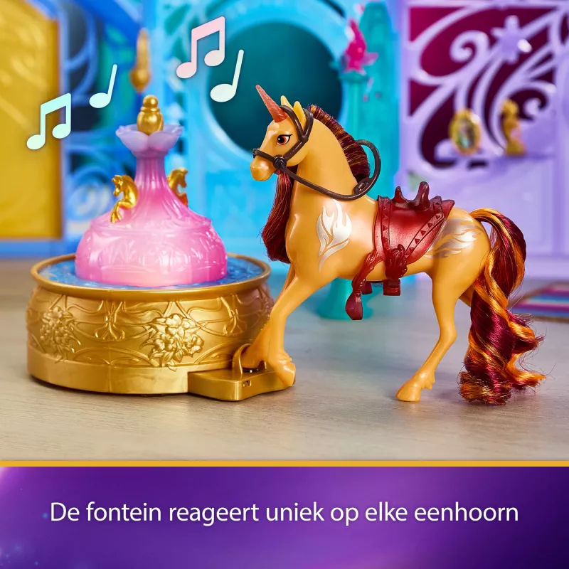 Playset Spin Master Unicorn Academy Stable Playset with Fountain, Light and Sound Effects