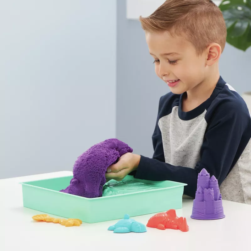 Kinetic Sand , Sandbox Set, Creative Easter Gifts, Includes 1lb Purple Moldable Play Sand, 4 Tools & Molds, Storage, Sensory Toys for Kids Ages 3 and up