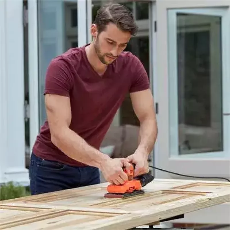 Orbital sander Black & Decker BEW220