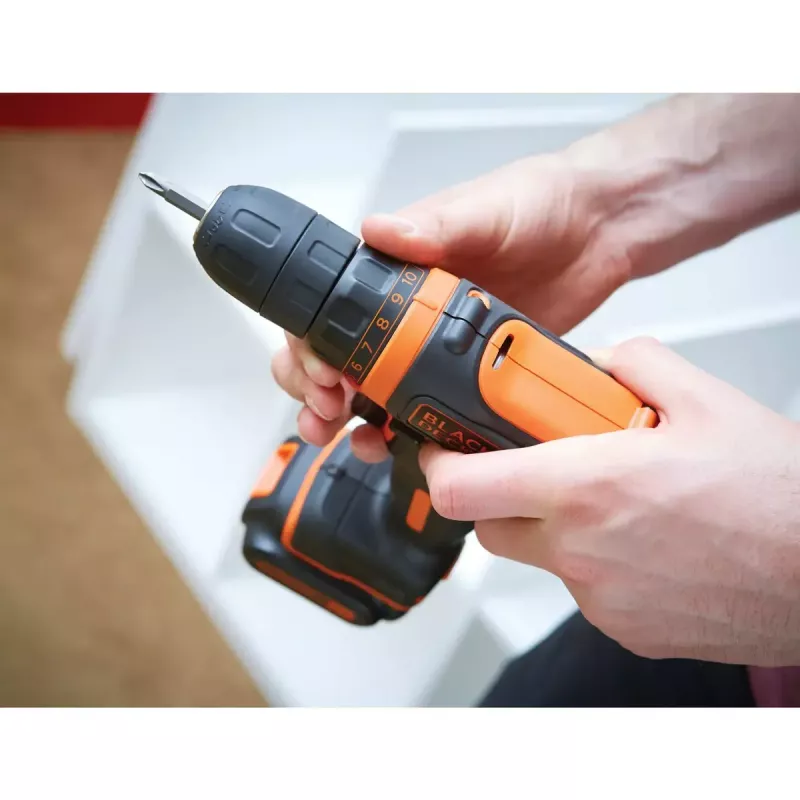Pistol Grip Drill Black & Decker BDCDD12-QW, Keyless, 1.5 Ah
