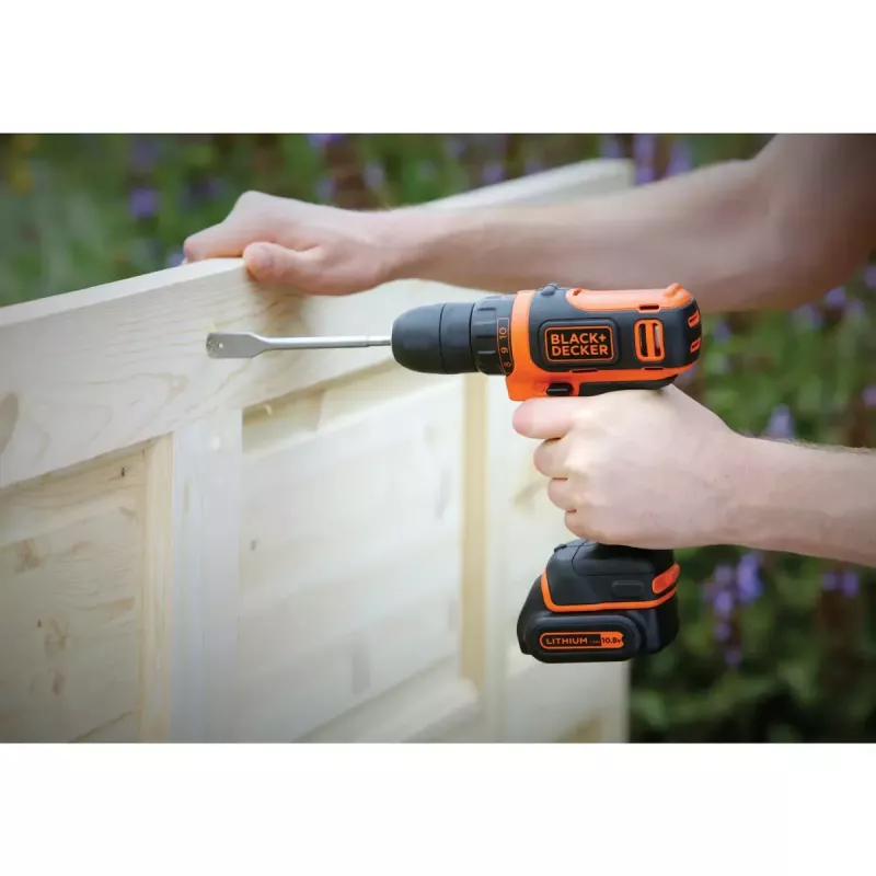 Pistol Grip Drill Black & Decker BDCDD12-QW, Keyless, 1.5 Ah