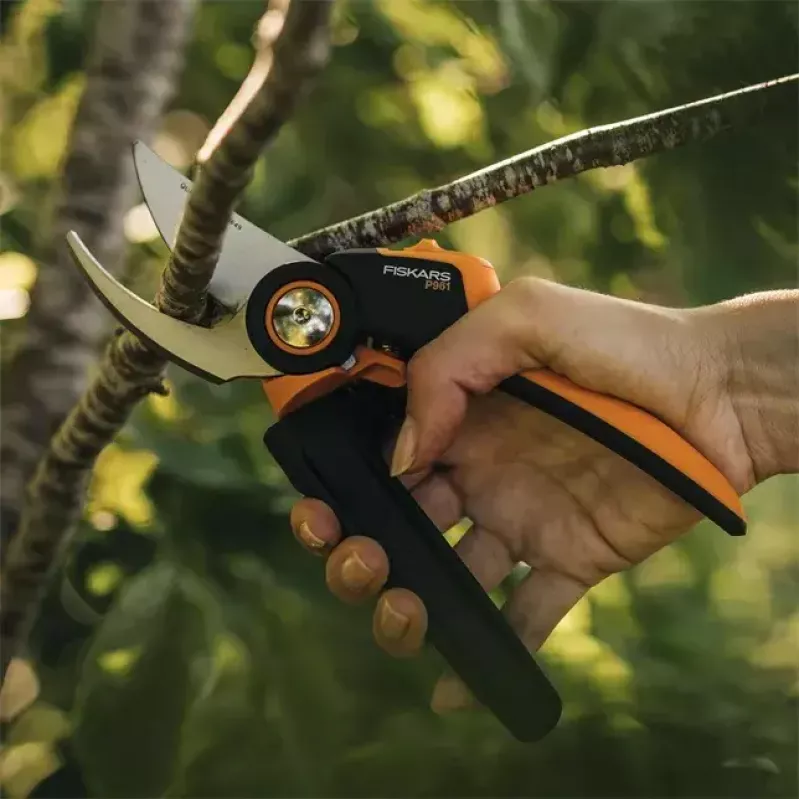 Pruning Shears Fiskars X-Series L P961 — Bypass, Steel Blade, 2.6 cm Cutting Capacity, 222 mm Length