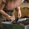 Garden trowel Fiskars F1057641 — hand trowel, black and brown