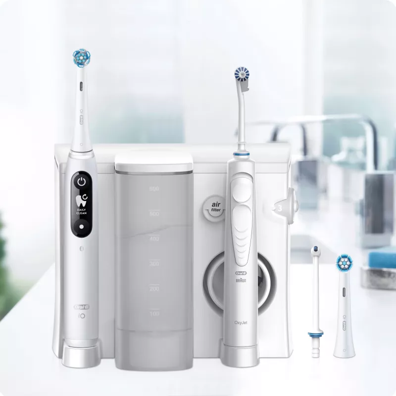 Rotating-oscillating toothbrush Oral-B iO6 White Adult Battery 2 brush heads