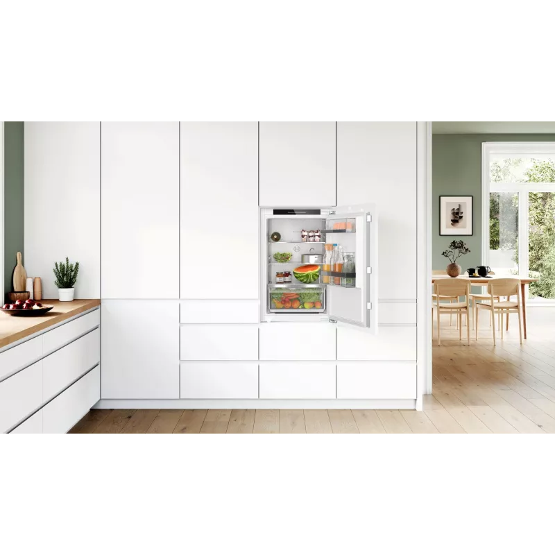 Bosch Serie 6 KIR21ADD1 fridge Built-in 136 L White
