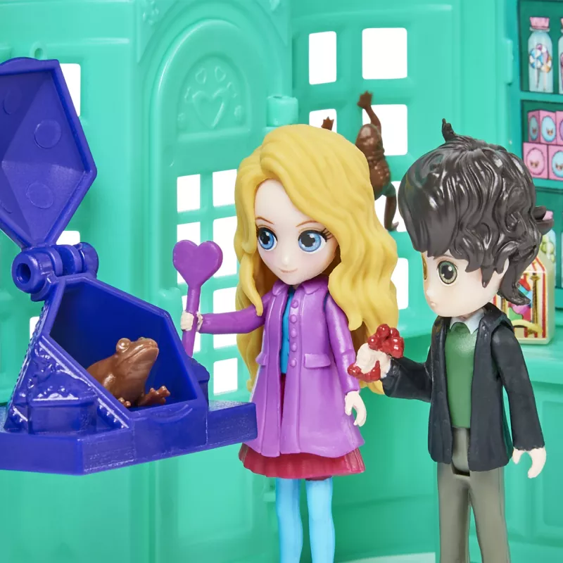 Wizarding World Harry Potter, Magical Minis Honeydukes Sweet Shop with 2 Exclusive Figures and 5 Accessories, Kids Toys for Ages 6 and up