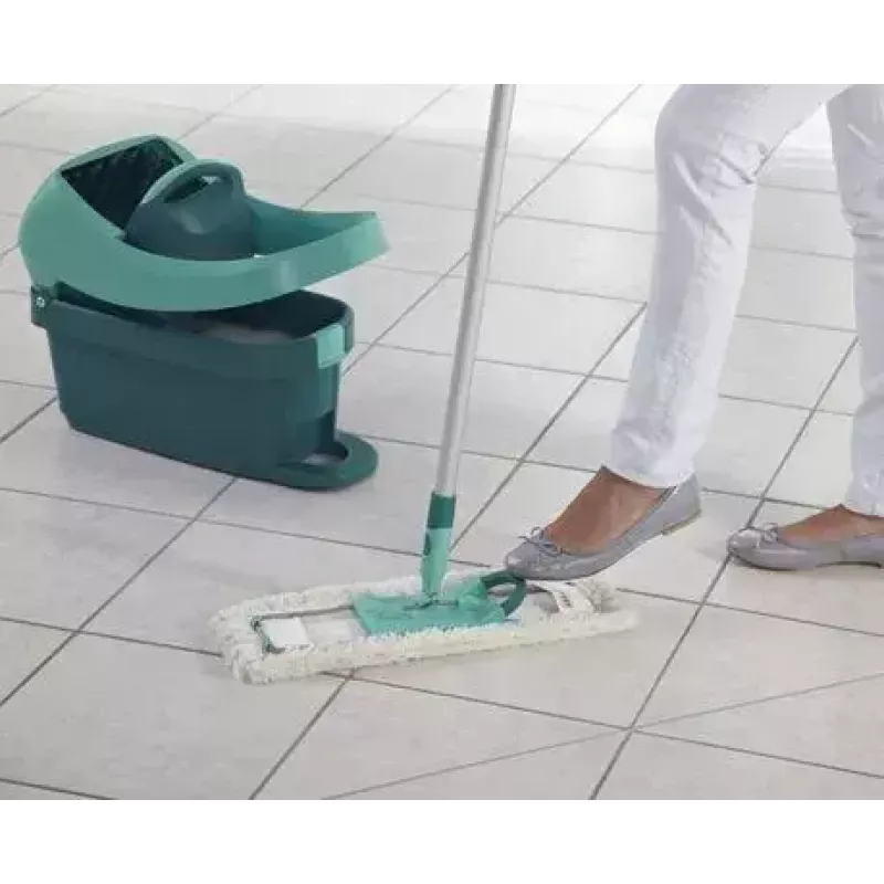 Mopping system bucket Leifheit 55076 — ergonomic wringer, large capacity, green