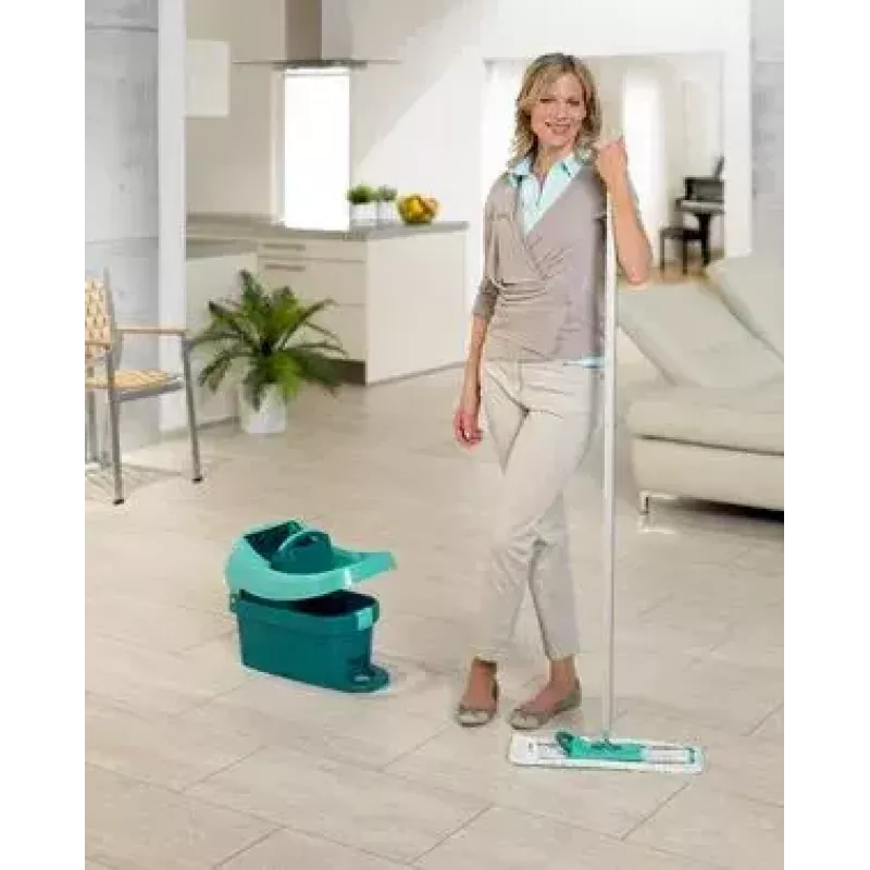 Mopping system bucket Leifheit 55076 — ergonomic wringer, large capacity, green