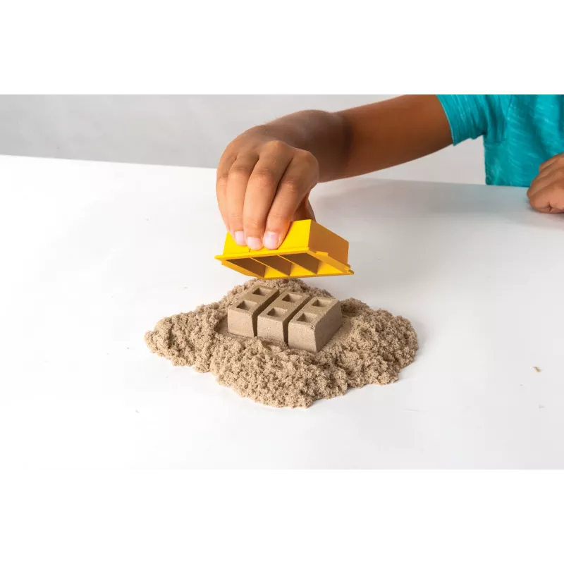 Kinetic Sand , Dig N' Demolish Playset with 1lb Play Sand & Toy Truck, Sensory Toys for Kids Ages 5 and up