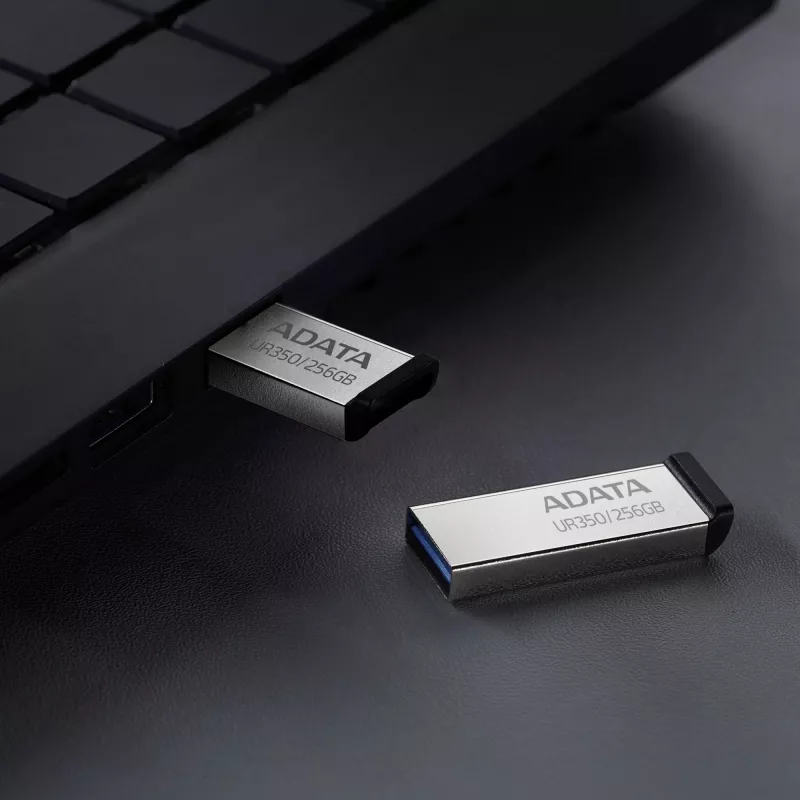 ADATA UR350 USB flash drive 256 GB USB Type-A 3.2 Gen 1 (3.1 Gen 1) Black, Silver