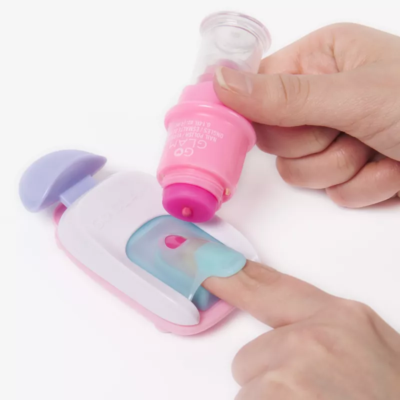 Nail Salon Spinmaster Cool Maker Go Glam 6070509 DIY Nail Art Kit for Kids