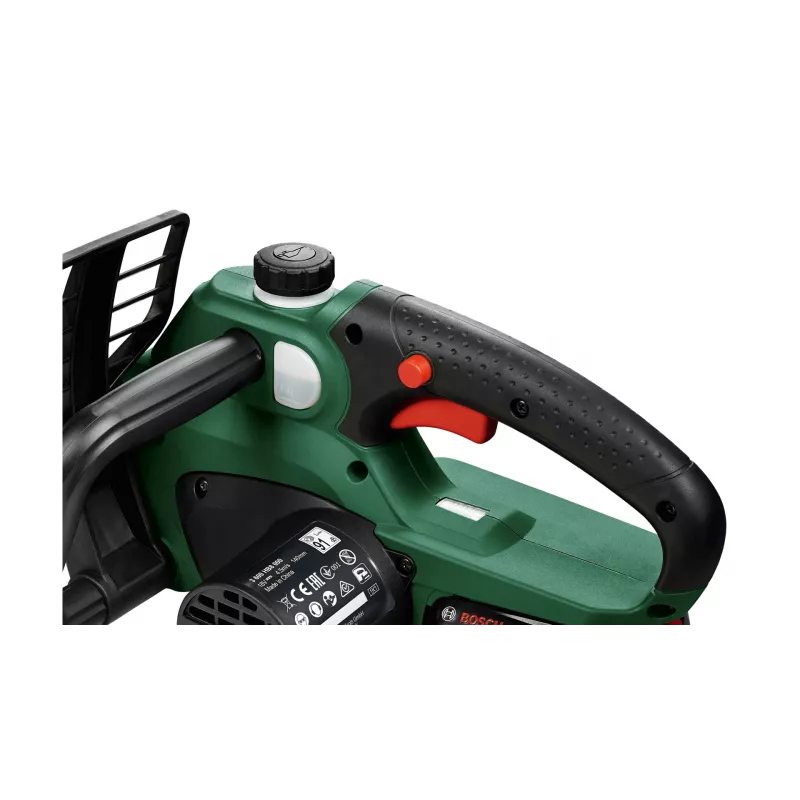 Cordless chainsaw Bosch UniversalChain 18 — 13.5 cm chain bar, 20 cm blade, 2.5 Ah battery, 3 kg