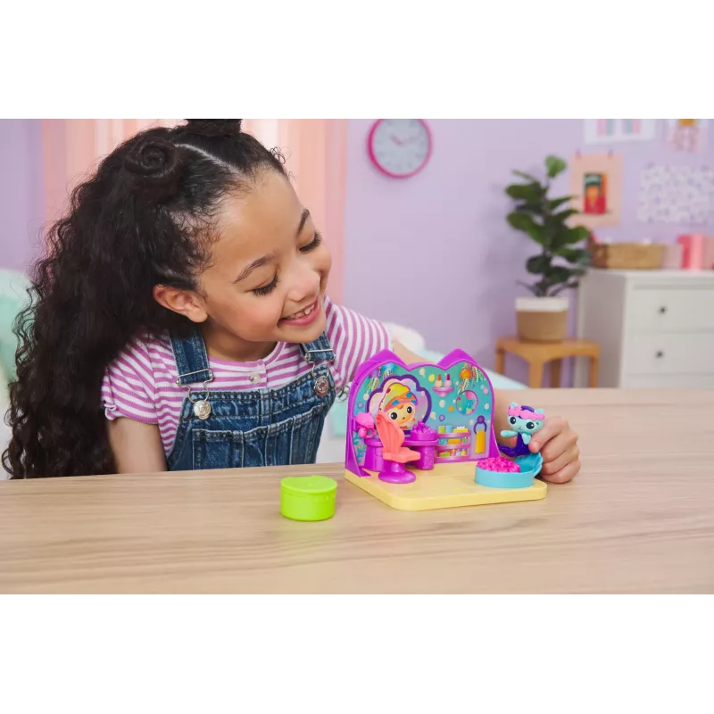 Deluxe Room Playset Spin Master Gabby's Dollhouse — Wellness Room with Meerkat play figure