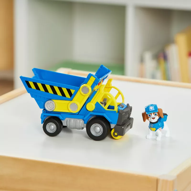 Rubble & Crew , Wheeler’s Dump Truck Toy with Movable Parts and a Collectible Action Figure, Kids Toys for Ages 3 and Up