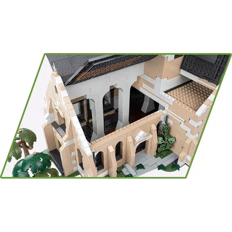 Building blocks Cobi Sainte-Mère-Église Church 2280 pieces 10 years