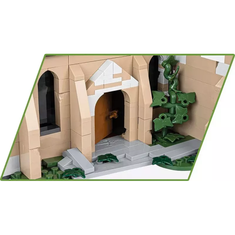 Building blocks Cobi Sainte-Mère-Église Church 2280 pieces 10 years