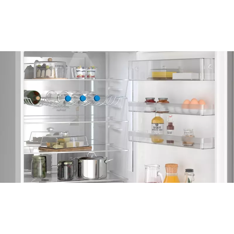 Siemens iQ500 KG49NAICT fridge-freezer Freestanding 440 L Stainless steel