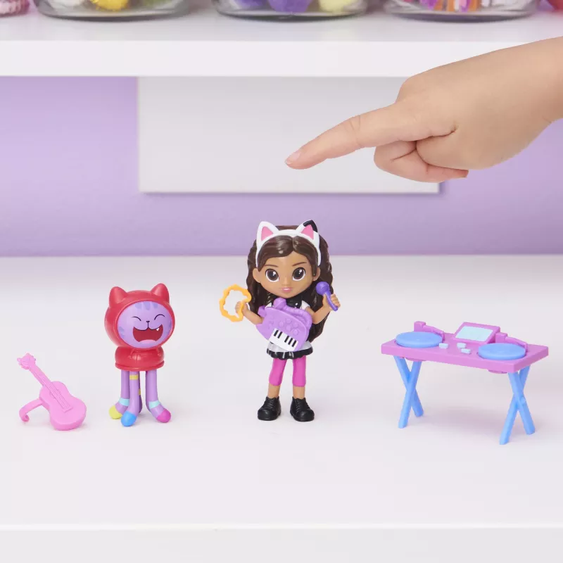 Gabby's Dollhouse , Art Studio Set with 2 Toy Figures, 2 Accessories, Delivery and Furniture Piece, Kids Toys for Ages 3 and up