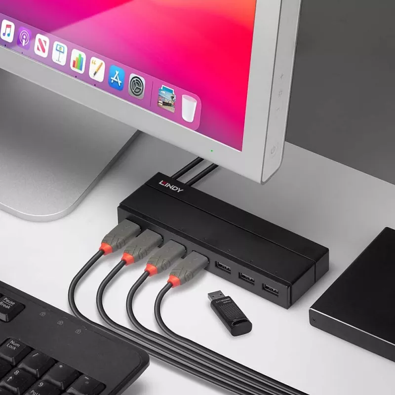 Lindy 7 Port USB 3.0 Hub, USB 3.2 Gen 1 (3.1 Gen 1) Type-A, USB 3.2 Gen 1 (3.1 Gen 1) Type-A, USB 3.2 Gen 1 (3.1 Gen 1), 5000 Mbit/s, Black, Plastic