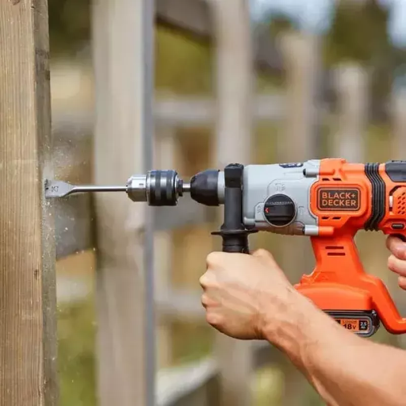 Drill Black & Decker BCD900E2K-QW 1880 RPM SDS Plus, 2.5 Ah Battery