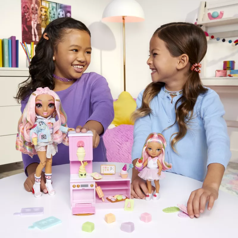 Rainbow High Little Dessert Shop with Kandy Playset, Fashion doll, Female, 4 yr(s), 140 mm, Multicolour