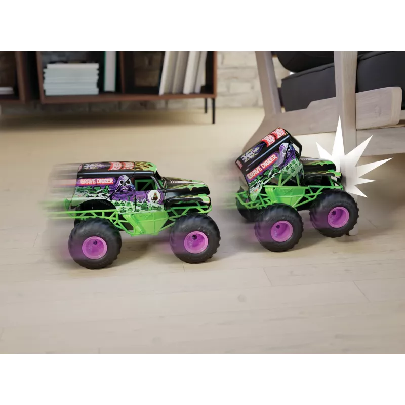 Monster Jam , Official Smash & Bash Grave Digger Remote Control Indoor & Outdoor Vehicle, 1:15 Scale Repairable Monster Truck, Kids Toys for Boy and Girls Ages 4 and up