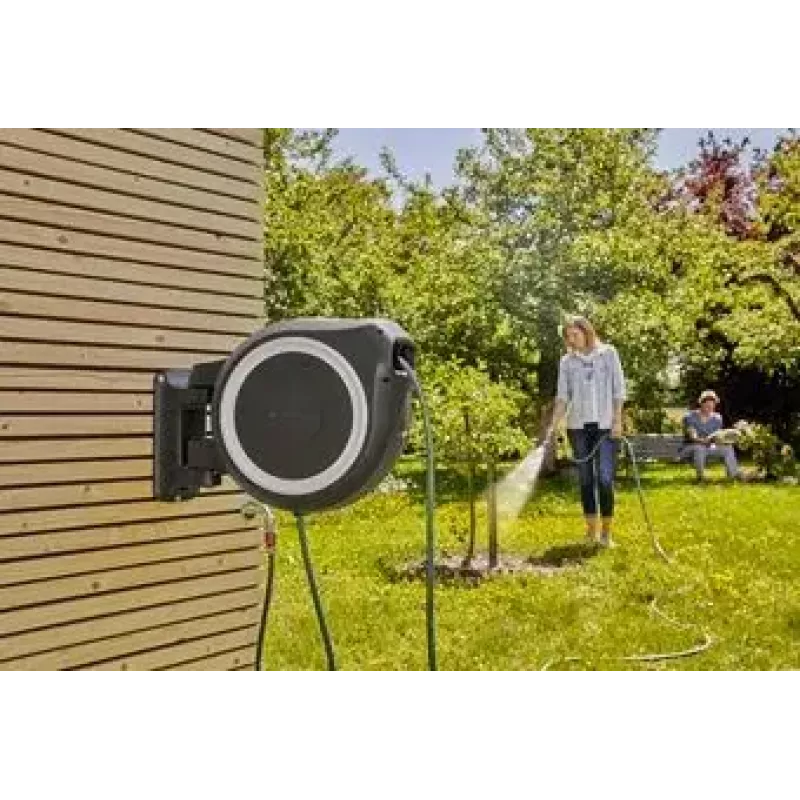 Wall-mounted reel Gardena RollUp L