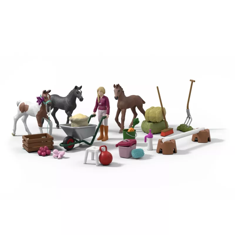 schleich Advent Calendar HORSE CLUB 2025 - Christmas miracle foal rearing