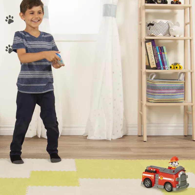 PAW Patrol , Marshall Remote Control Fire Truck with 2-Way Steering, for Kids Aged 3 and Up