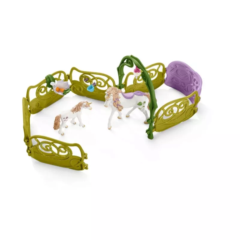 schleich BAYALA Glittering flower house with unicorns, lake and stable