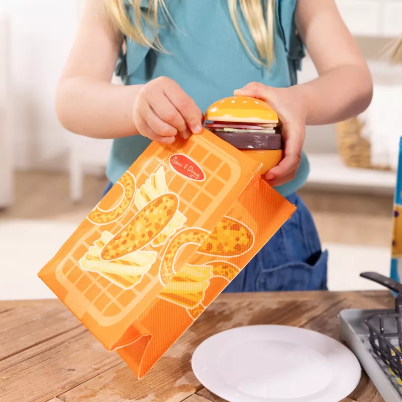 Melissa & Doug Flip & Fry Grill Play Set with Water WOW Color Reveal Play Food Preschool Toy Ages 3+