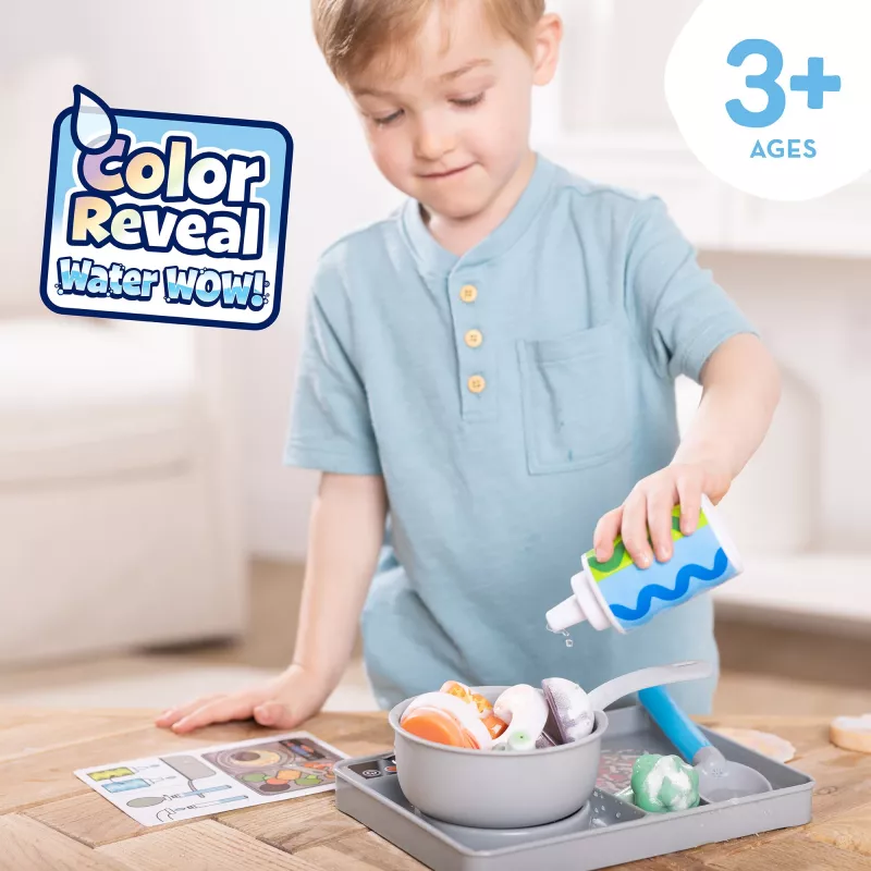 Melissa & Doug Simmer & Stir Stovetop Play Set with Water WOW Color Reveal Play Food Preschool Toy Ages 3+
