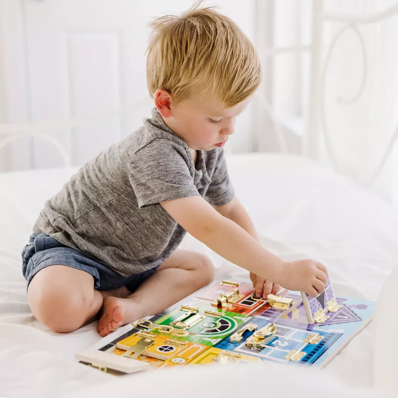 Melissa & Doug MDT MSK Latches Board Display GML, 3 yr(s), Wood, Multicolour