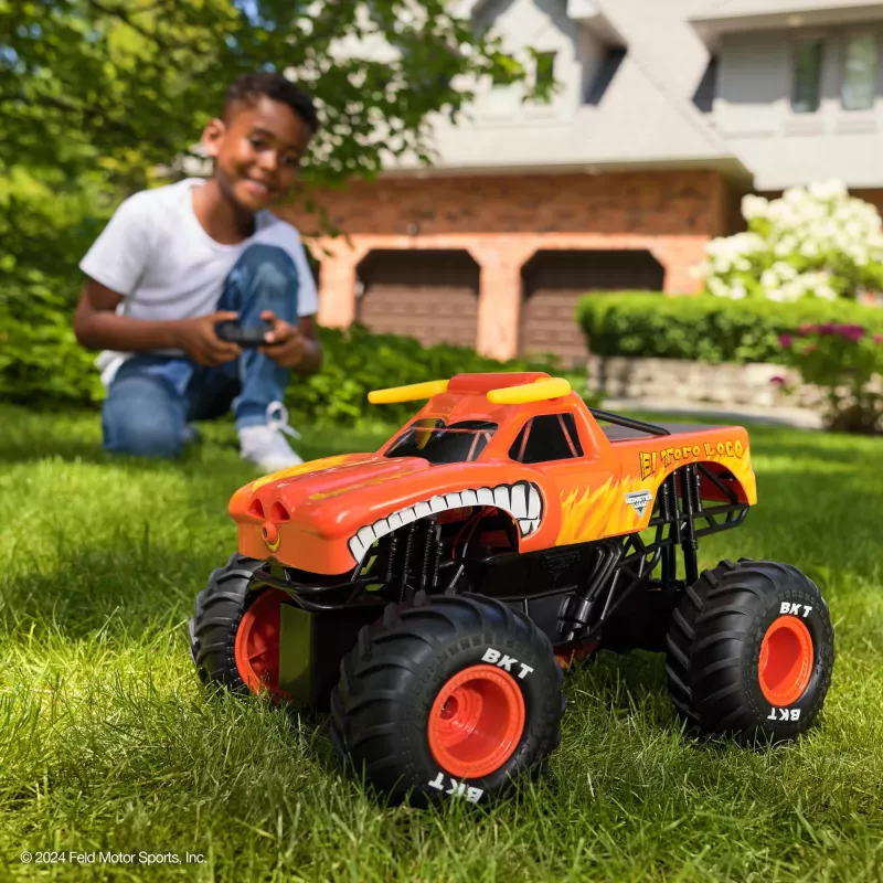 Monster Jam , El Toro Loco RC Monster Truck with Atomizer Smoke Effects, 1:15 Scale, Kids Toys for Boys and Girls Ages 3 and up
