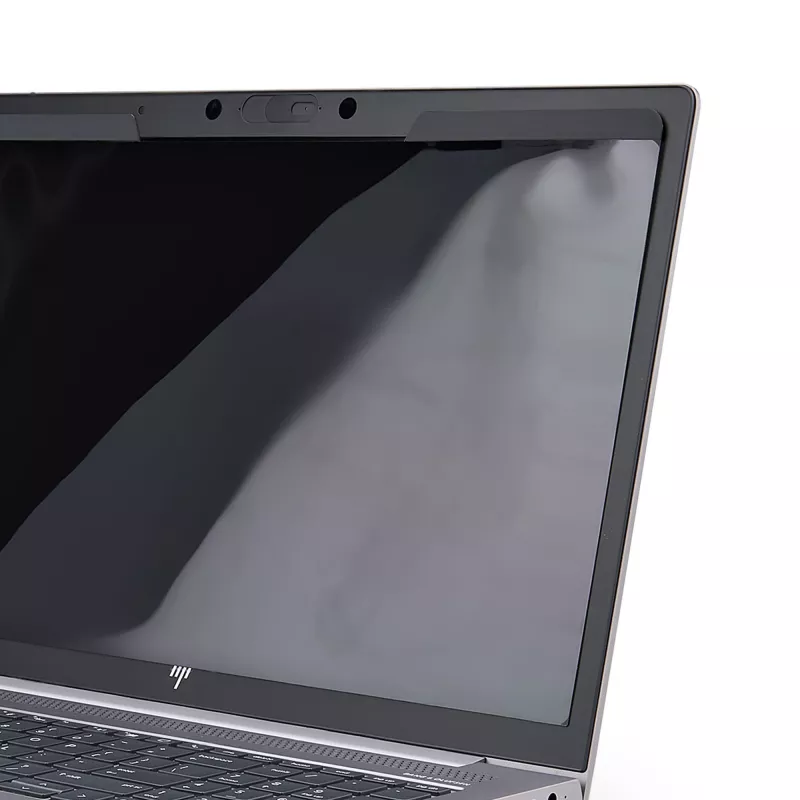 StarTech.com Magnetic Privacy Screen For 13.3-Inch 16:9 Laptop, Reversible Filter, Computer Screen Protector, View Angle 60 deg (+/- 30 deg), TAA Blue Light Shield
