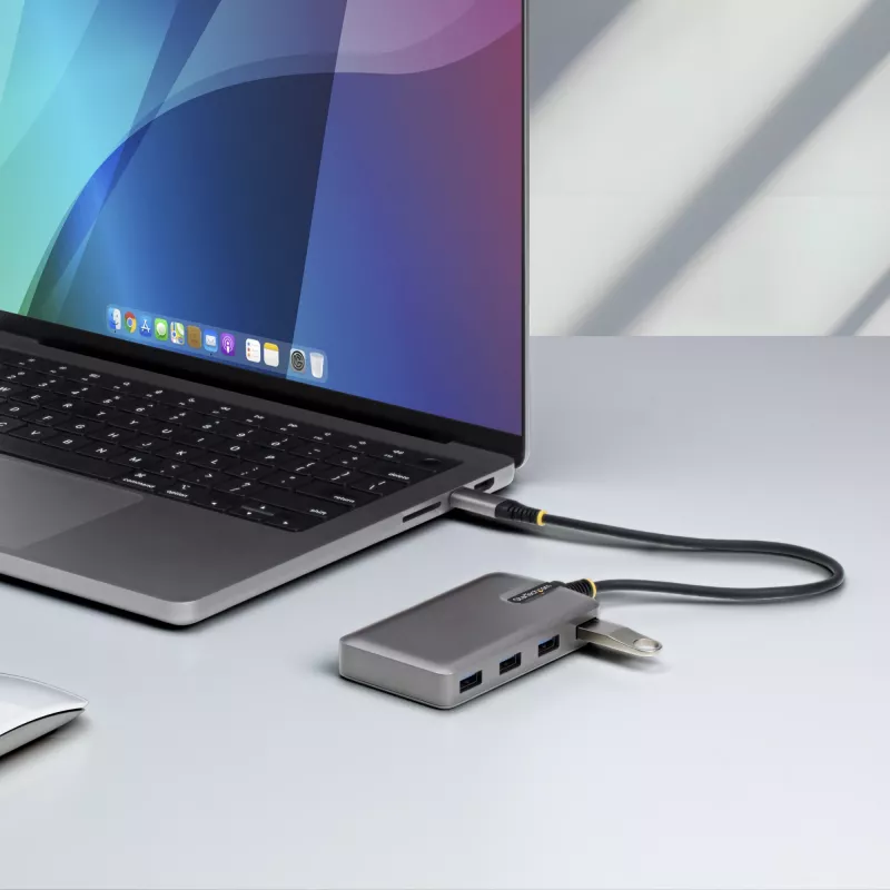 StarTech.com 4-Port USB-C Hub - 5Gbps - Bus Powered - USB C to 4x USB-A Hub w/ Optional Auxiliary Power Input - Portable Desktop/Laptop USB Hub - 1ft (30cm) Cable - USB Expansion Hub