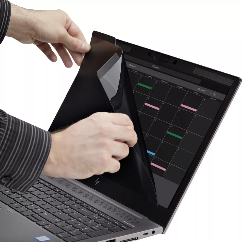 StarTech.com Laptop Privacy Screen for 15.6 inch Notebook - Magnetic Removable Laptop Display Security Filter - Blue Light Reducing Screen Protector - 16:9 - Matte/Glossy - +/-30 Degree