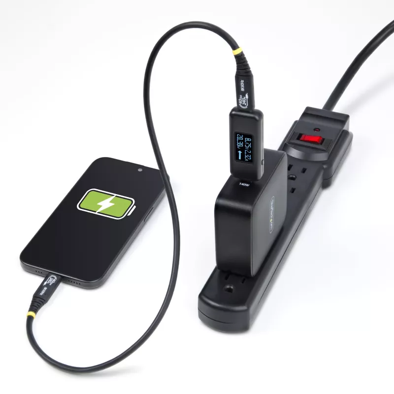 StarTech.com USB-C Power Tester, Digital Multimeter, Bi-Directional Voltage and Current Meter, Up to 240W PD EPR, Portable USB-C Cable and Port Power Meter Tester