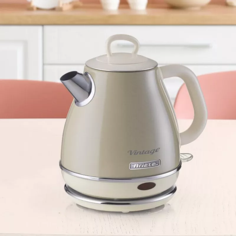 Ariete 2868 Vintage 1 L Design Electric Kettle in Stainless Steel for Infusions, Tea and Herbal Drinks, Auto Shut Off System, Ergonomic Handle, 1 Litre, 1600 W, Light Beige