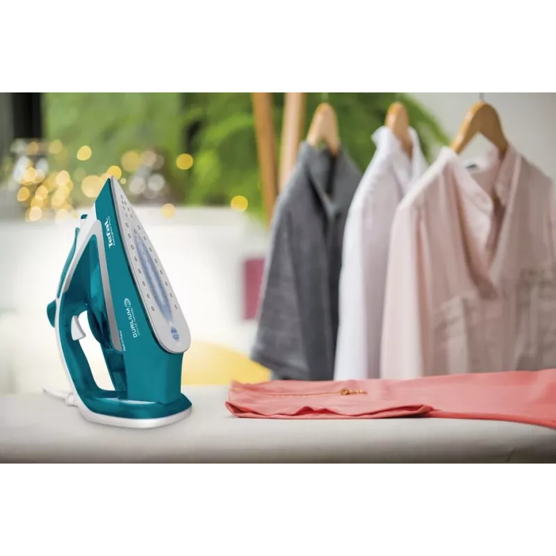 Tefal EasyGliss Plus FV5737 Dry & Steam iron Durilium soleplate 2500 W Turquoise, White