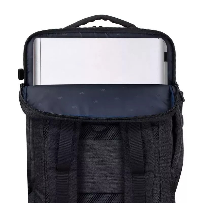 Backpack Rivacase 8461 43.9 cm 17.3 inch Black 2 front pockets
