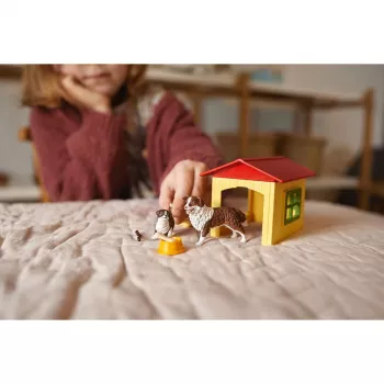 Dog House Schleich FARM WORLD 42573 Multicolour Recommended Age 3+