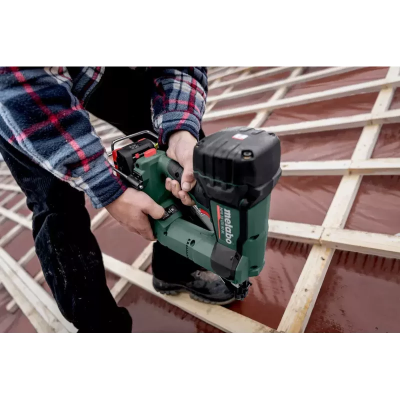 Metabo NFR 18 LTX 90 BL cordless nailer