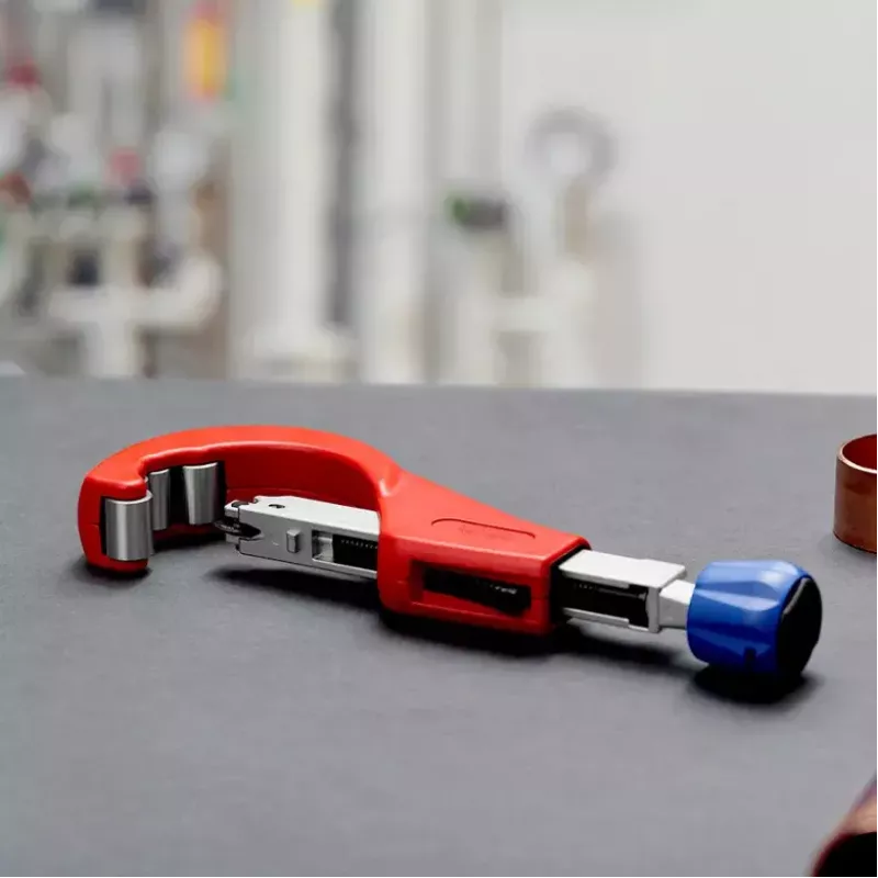 Pipecutter Knipex 90 31 03 BK suitable for Brass Copper Steel