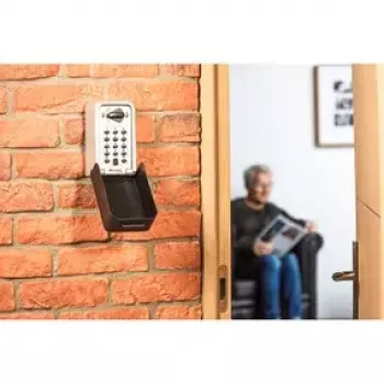 Wall safe MASTER LOCK 5426EURD Grey