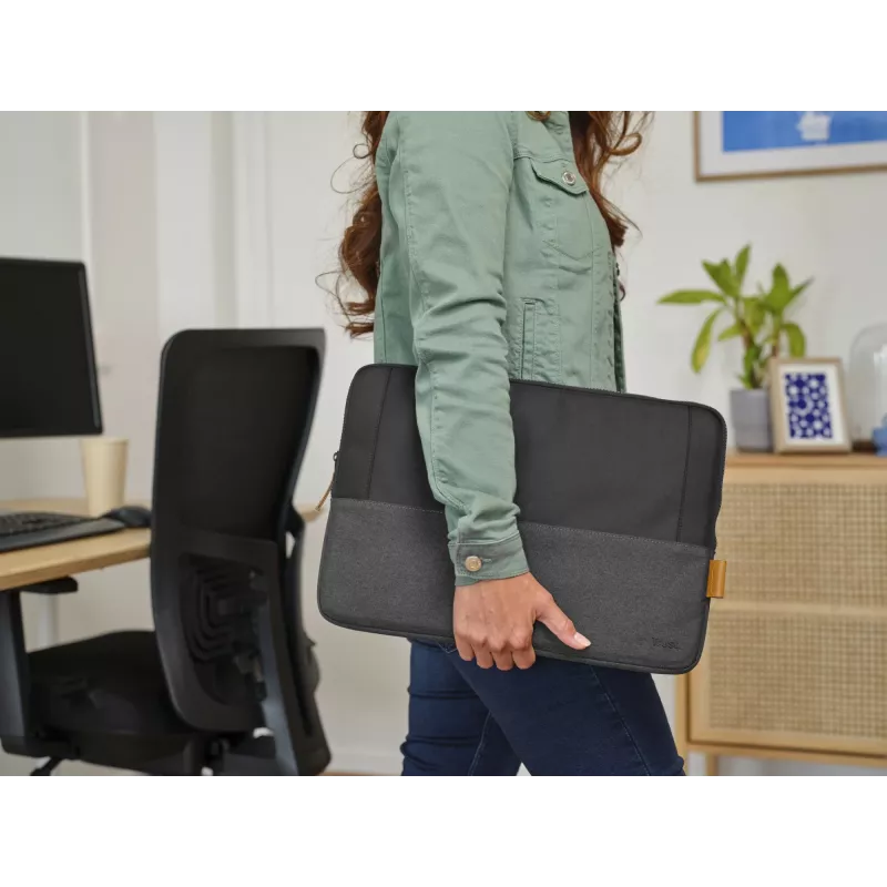 Sleeve case TRUST Lisboa 40.6 cm 16 inch Black Lightweight Monochrome
