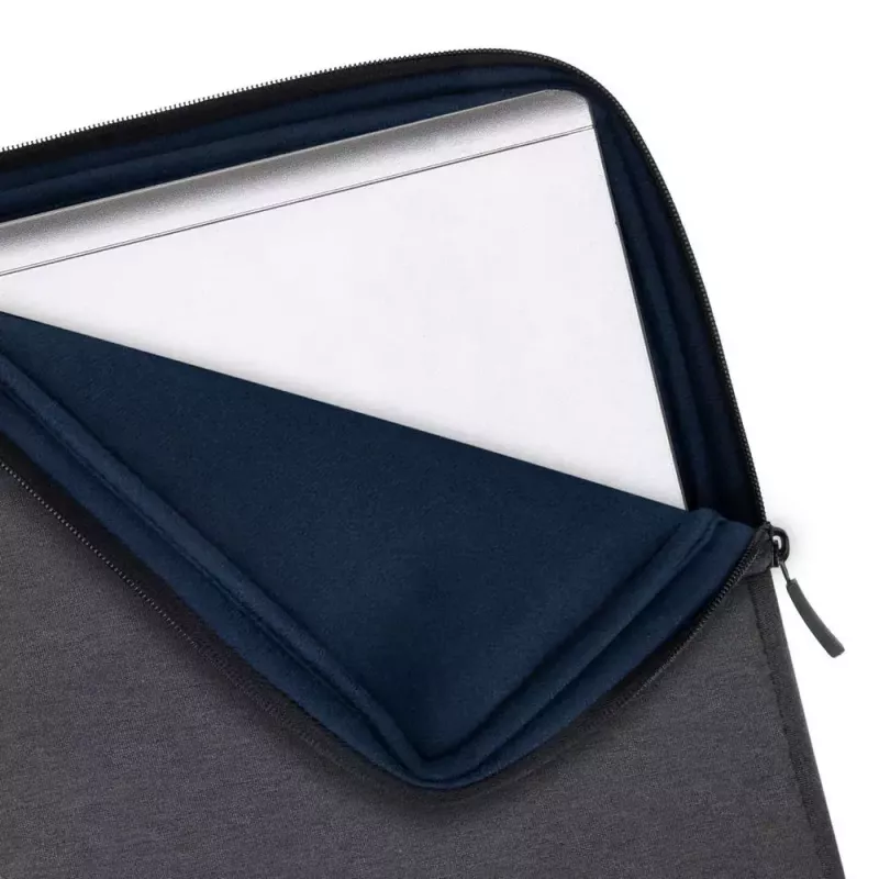 Sleeve case Rivacase 7707 for 43.9 cm (17.3 inch) laptops, polyester, 0.27 kg, black, with handle