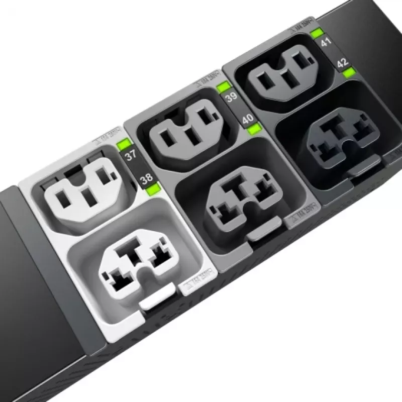 APC NetShelter Rack PDU Advanced, Metered, 3Phase, 11kW 400V 16A or 11.5kW 415V 20A, 42 Outlets, IEC309